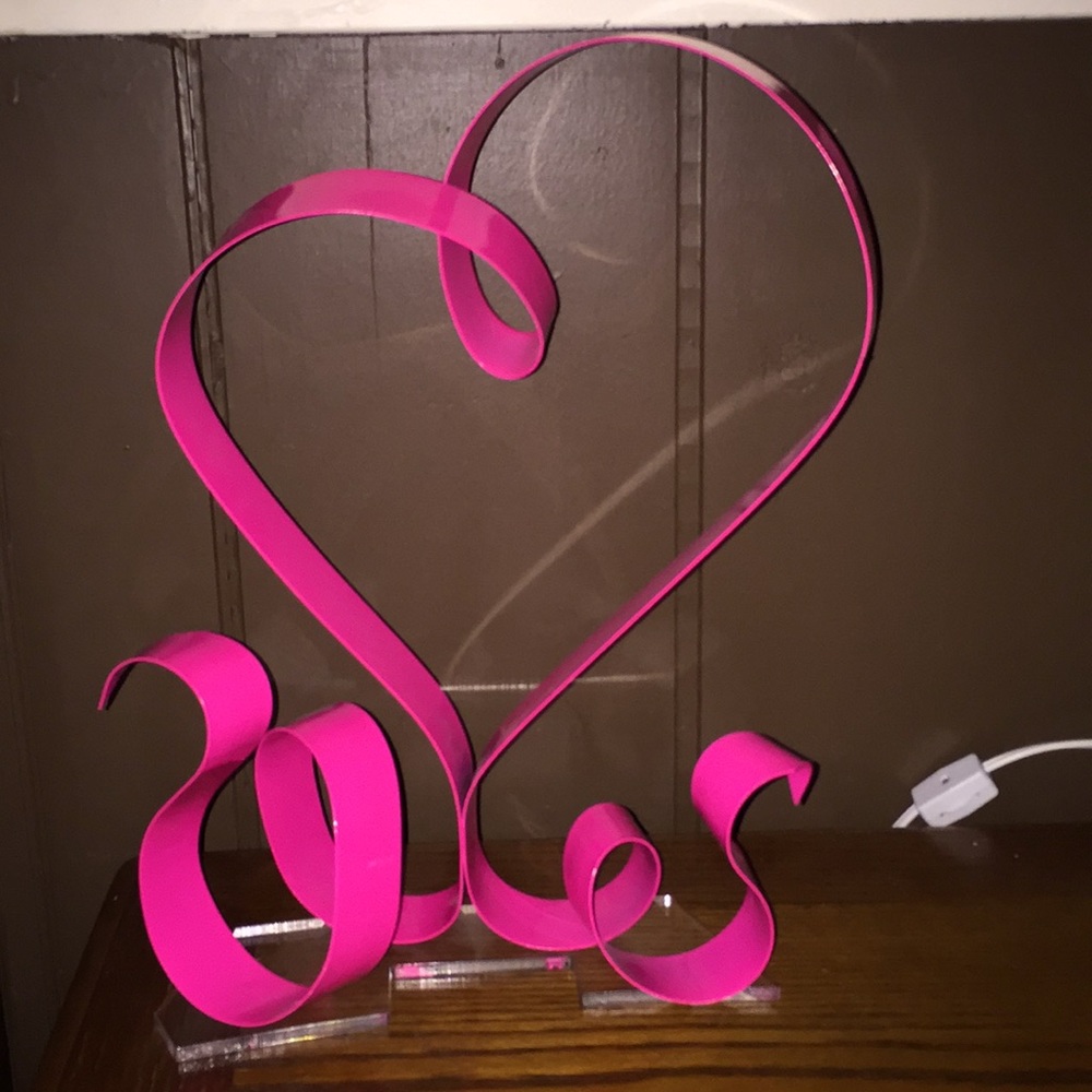 Victoris Secret Store Heart Display 💘💕💘💕